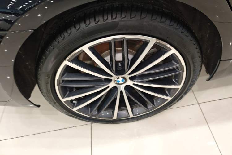 Used BMW 5 Series 2022 Restyled 530Li Leading Edition M Sport Package