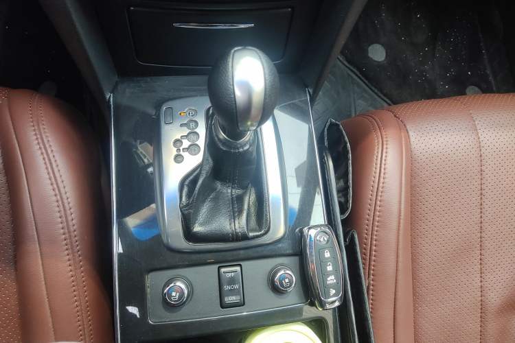 Used Infiniti FX 2011 FX35 Supreme Edition
