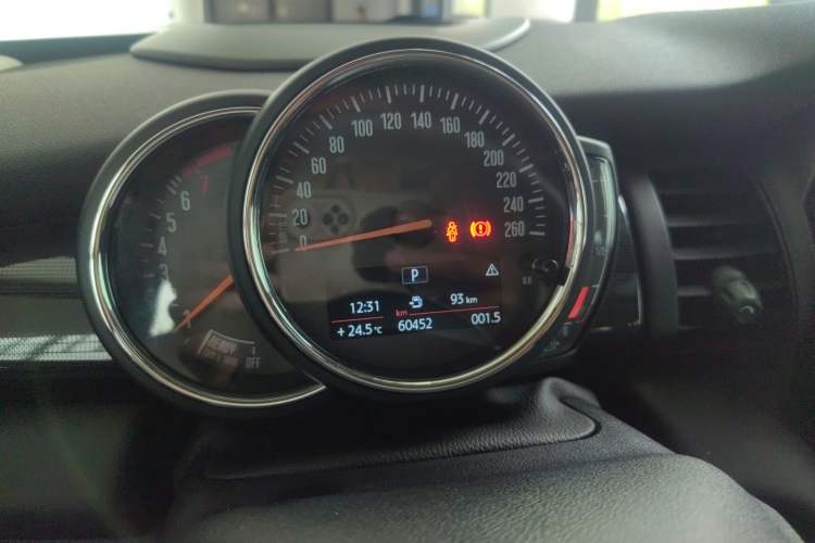 Used MINI 2019 2.0T COOPER S Artist Five-Door Edition Instrument Cluster