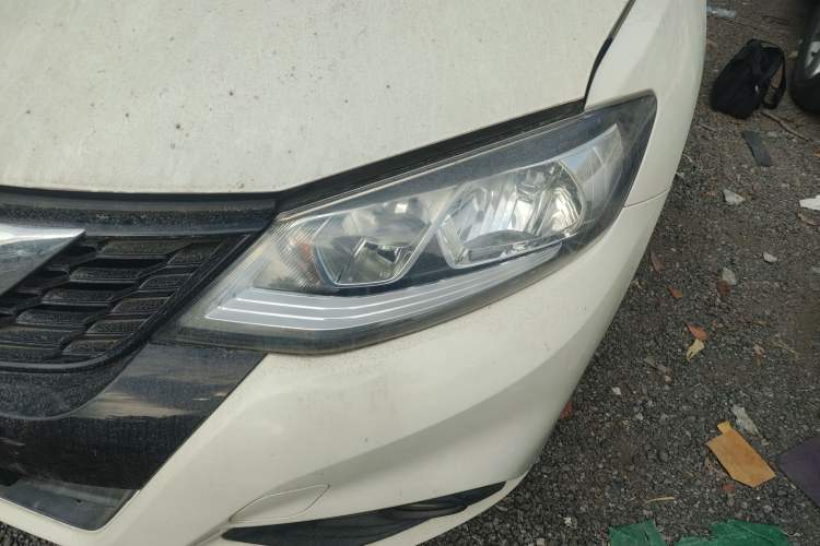 Used Nissan Tiida 2020 1.6L CVT Smart Drive Edition Left Front Headlight