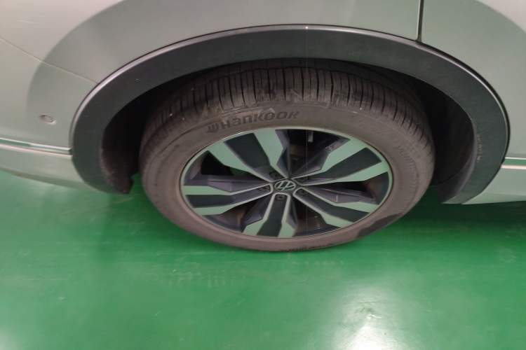 Used Volkswagen Tiguan L 2023 330TSI Automatic Two-Wheel Drive R-Line Flagship Edition