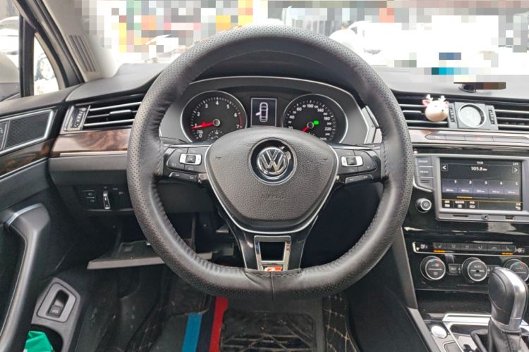 Used Volkswagen Magotan 2017 330TSI DSG Luxury Model