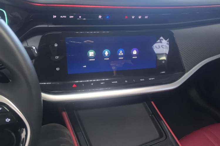 Used Dongfeng Aeolus Yixuan MAX 2021 1.5T Ultra-Stylish Trendsetter Edition