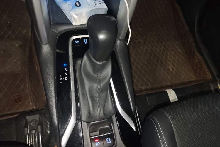 Used Toyota FRONTLANDER 2022 2.0L CVT Luxury PLUS Edition
