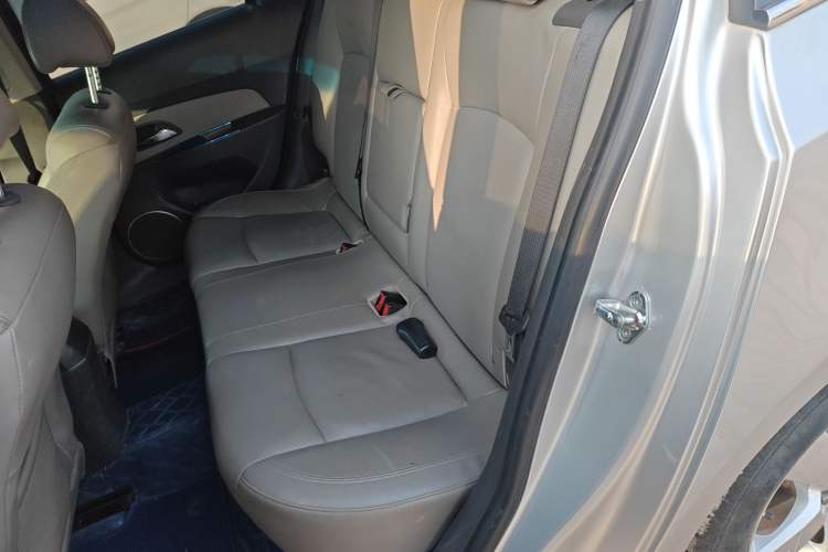 Used Chevrolet Cruze 2012 1.8L SE AT