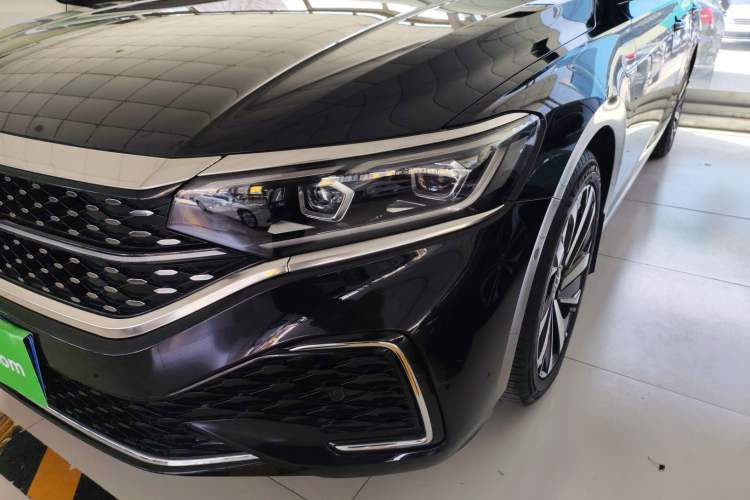 Used Volkswagen Passat 2022 330TSI Starry Luxury Edition
