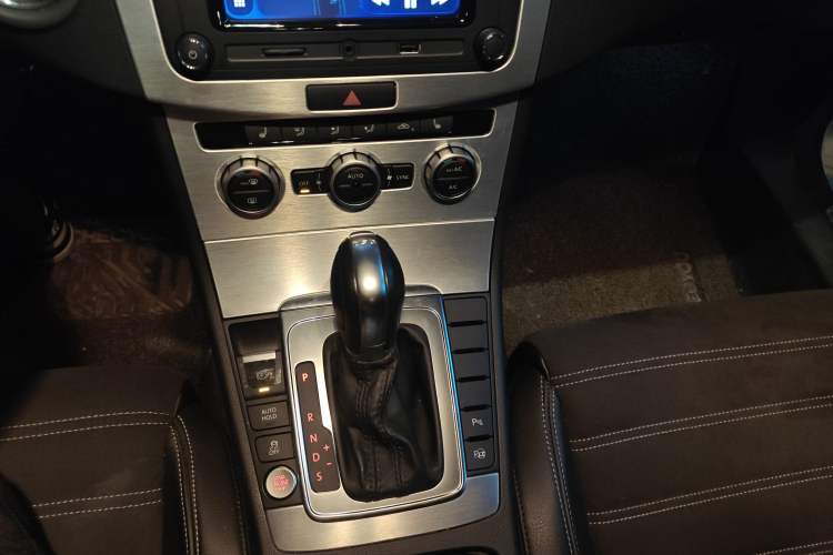 Used Volkswagen FAW-Volkswagen CC 2015 1.8TSI Luxury Model
