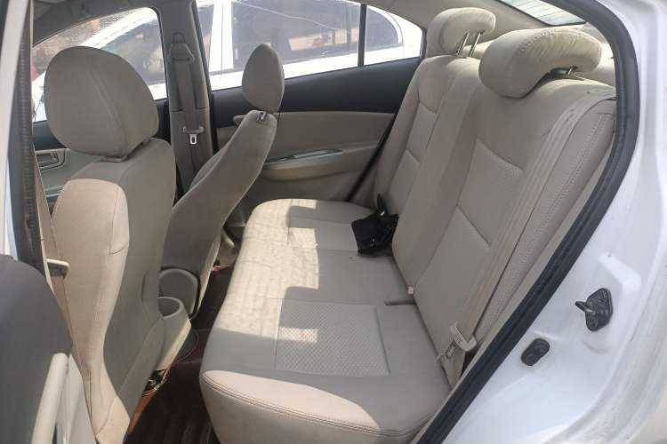 Used CHANGAN Alsvin V5 2012 1.5L Manual Dream Edition Left Rear Seat