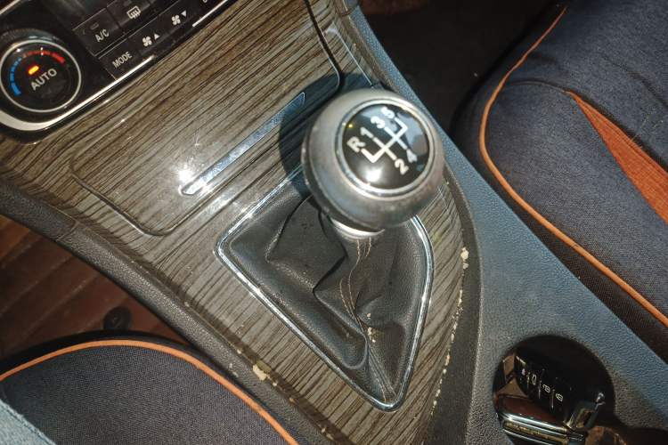 Used Zotye T600 2016 1.5T Manual Luxury Edition