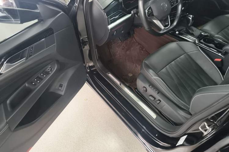 Used Volkswagen Passat 2022 330TSI Starry Luxury Edition Driver Seat