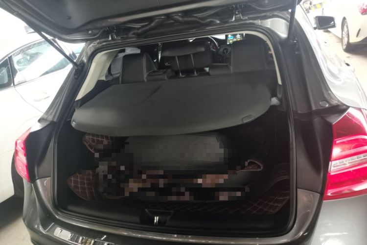 Used Mercedes-Benz GLA 2016 GLA 220 4MATIC Fashion Edition Trunk