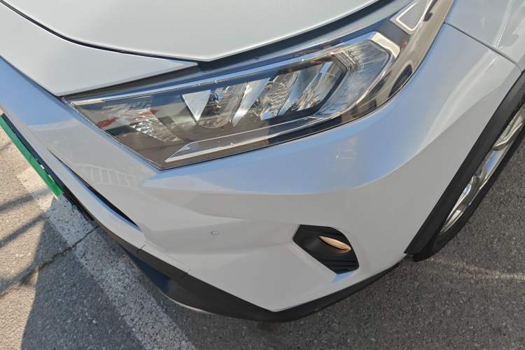 Used Toyota RAV4 2022 2.0L CVT Two-Wheel Drive Fashion Plus Edition
