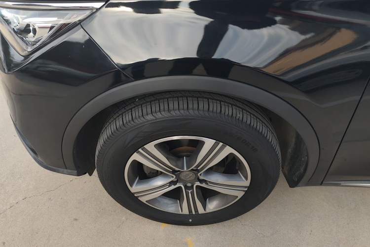 Used BYD Tang 2019 2.0T Automatic SmartConnect Luxury Edition 5 Seats China VI Standard