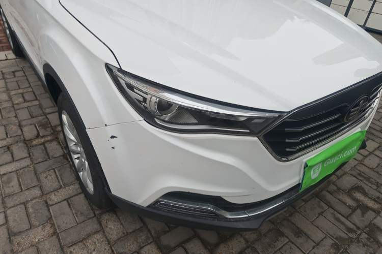 Used Bestune X40 2019 1.6L Manual Luxury Edition China V Right Front Headlight