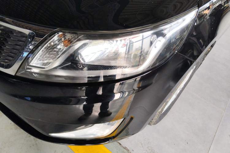 Used Kia K2 2012 Sedan 1.4L MT GLS Commemorative Edition