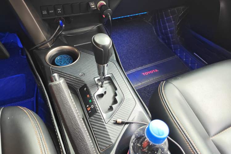 Used Toyota RAV4 2013 2.0L CVT Four-Wheel Drive Fashion Edition