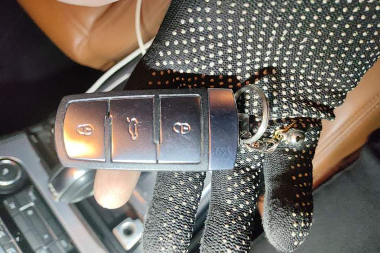 Used Volkswagen FAW-Volkswagen CC 2011 1.8TSI Luxury Model Vehicle Key