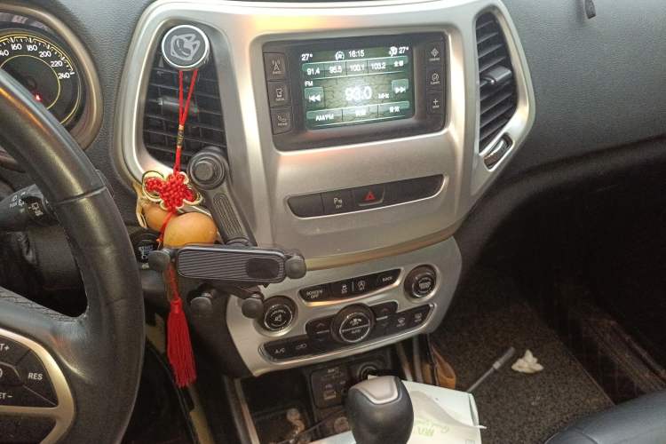 Used Jeep Cherokee 2016 2.4L Leading Edition