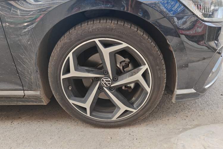 Used Volkswagen Magotan 2023 2 Million Units Limited Edition 330TSI DSG Leading Version