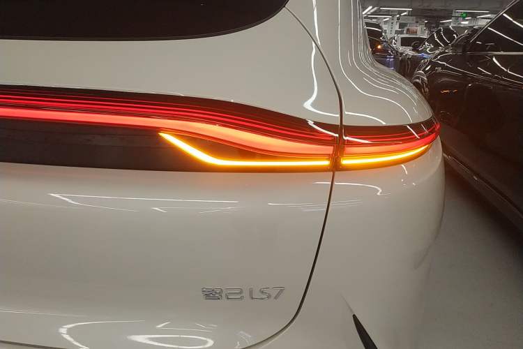 Used IM LS7 2024 90 kWh Max Elite Rear-Drive Version