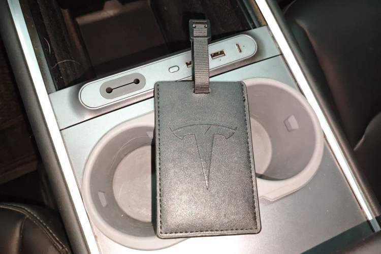 Used Tesla Model Y 2022 Rear-Wheel-Drive Version