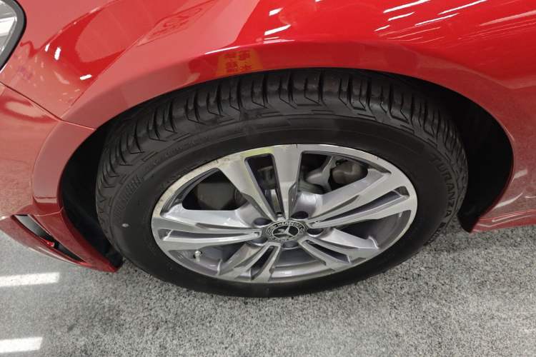 Used Mercedes-Benz C-Class 2020 Restyled C 200 L Fashion Edition Sport Version Left Front Wheel Hub