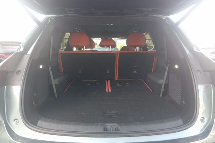 Used BYD Tang L 2025 DM 175KM Drone Player Edition