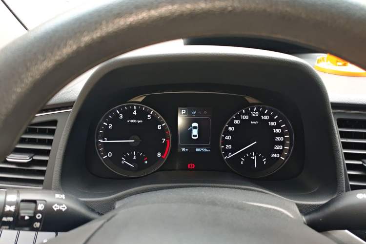 Used Hyundai Elantra (6th Generation / Lingdong) 2016 1.6L Automatic ZhiXuan – Elite Version