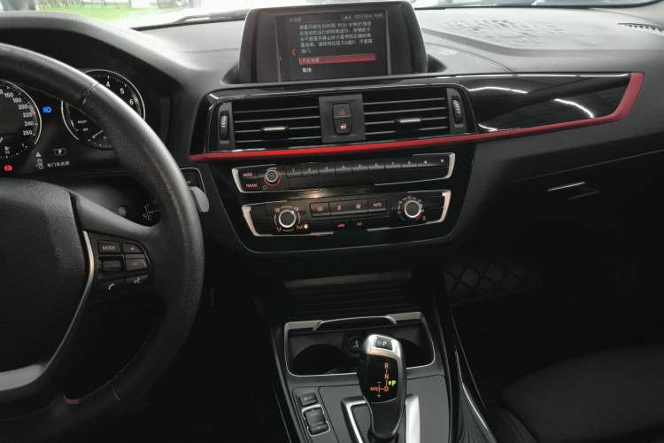 Used BMW 1 Series 2018 118i Sport Design Package