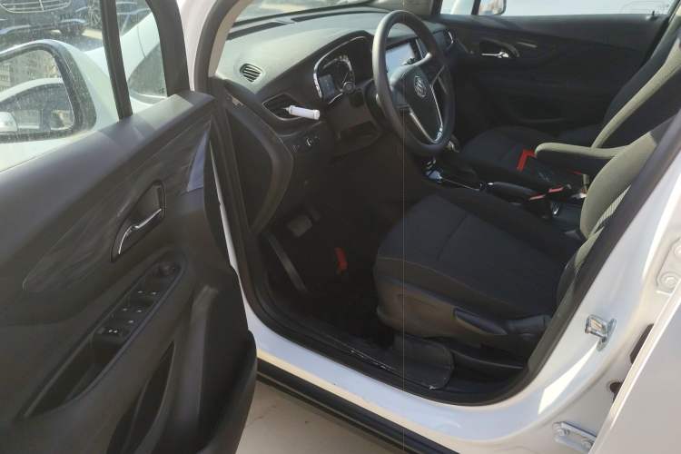 Used Buick Encore 2017 18T Automatic Two-Wheel Drive Urban Leading Model