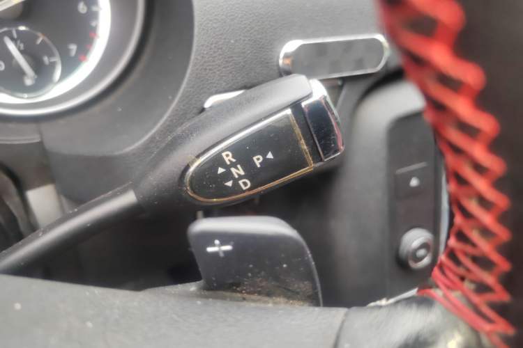 Used Mercedes-Benz R-Class 2017 R 320 4MATIC Business Edition Prestige Model