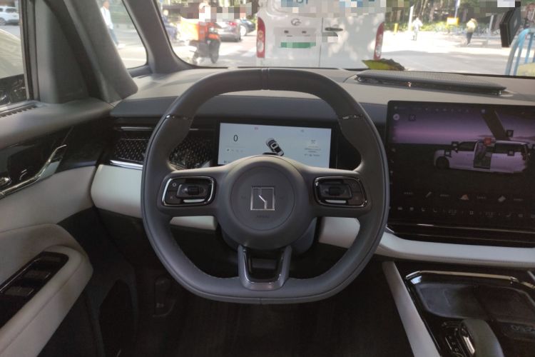 Used Zeekr 009 2024 7-Seater Walk-Through Version Four-Wheel Drive 108 kWh
