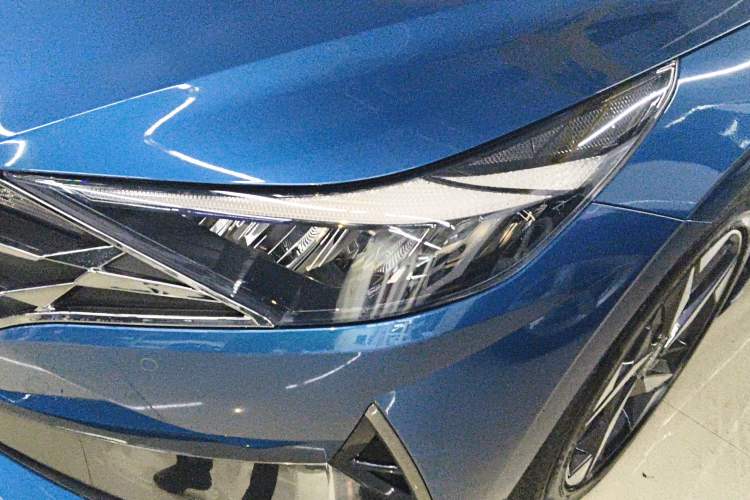 Used Hyundai Elantra 2021 1.5L CVT LUX Prestige Edition Left Front Headlight