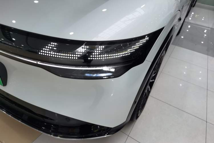 Used Zeekr 7X 2025 100kWh Long-Range All-Wheel Drive Intelligent Driving Version
