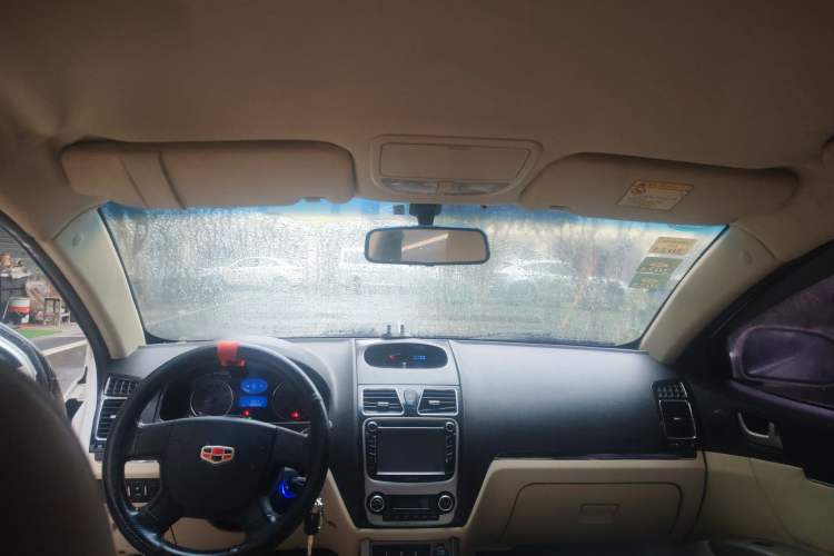 Used Geely Auto Classic Emgrand 2013 Sedan 1.5L Manual Elite Model
