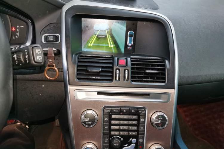 Used Volvo XC60 2017 T5 Smart Upgrade Edition