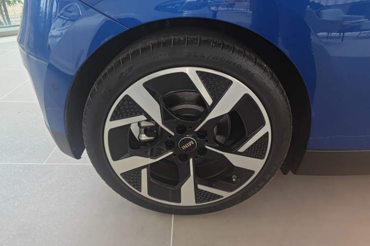 Used MINI Electric MINI COOPER 2024 452km COOPER SE Artist
