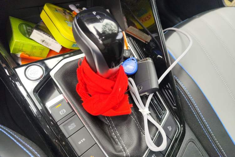 Used Volkswagen Tayron GTE Plug-in Hybrid 2023 280TSI Luxury Plus Advanced Edition Gear Lever