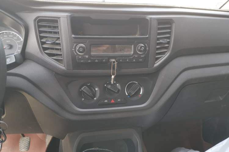 Used Wuling Hongguang V 2021 1.5L Jingqu Version LAR Audio And AC Panel