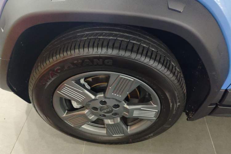 Used iCAR 03 2024 501km Two-Wheel Drive Long-Range Version Left Front Wheel Hub