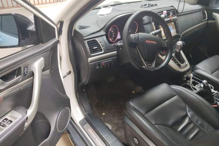 Used Haval H6 2015 Sport Edition 1.5T Automatic Two-Wheel Drive Luxury Model