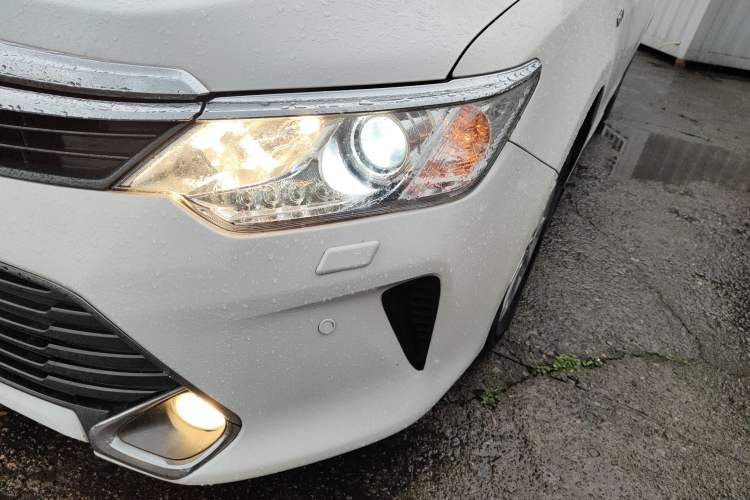 Used Toyota Camry 2015 Dual-Engine 2.5 HG Luxury Navigation Edition