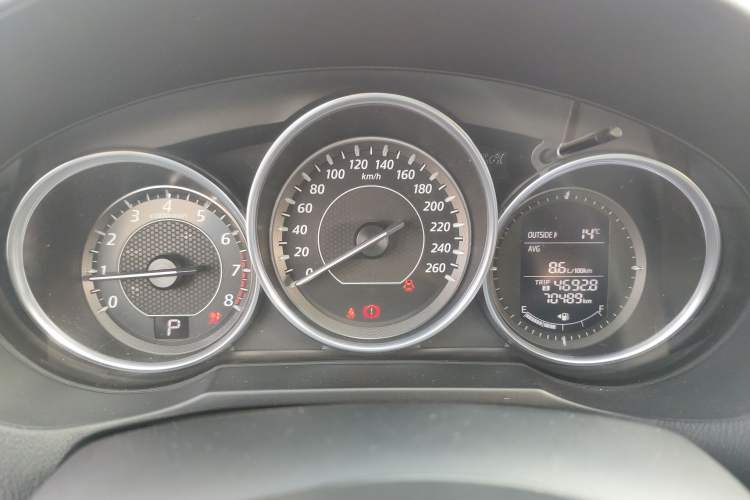 Used Mazda Atenza 2015 2.0L Blue Sky Luxury Edition