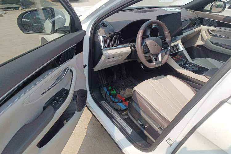 Used BYD Song PLUS New Energy 2025 EV with 605 km Range – Flagship Version
