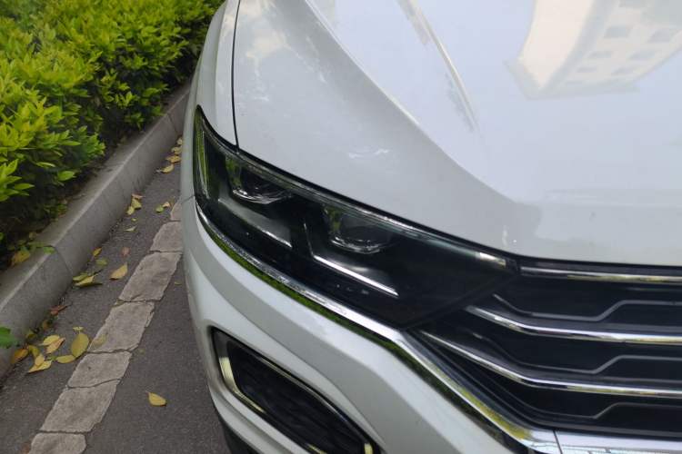 Used Volkswagen T-ROC 2020 280TSI DSG Two-Wheel Drive Advanced Version