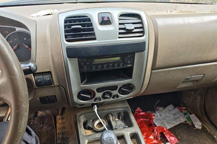 Used JMC Baodian 2015 2.8T New Value-Added Diesel Two-Wheel Drive Comfort Edition JX493ZLQ4F