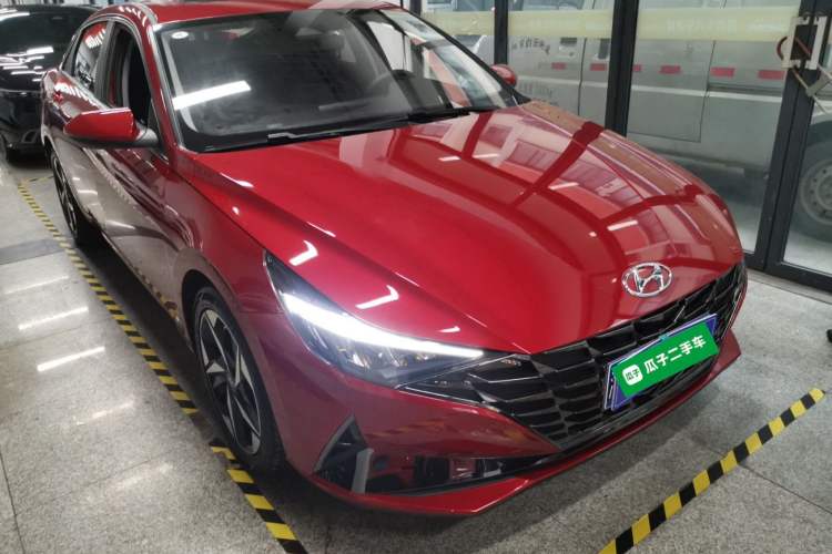 Used Hyundai Elantra 2022 1.5L CVT LUX Prestige Edition
