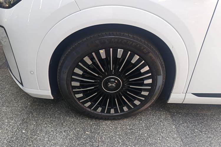 Used XPeng X9 2026 Model—Range-Extended Version 1602 Max
