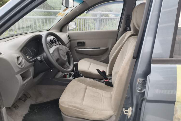 Used Wuling Hongguang 2013 1.5L Base Version
