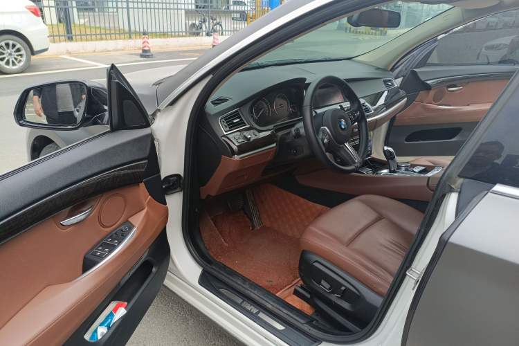 Used BMW 5 Series GT 2015 528i Leading Model Driver Seat